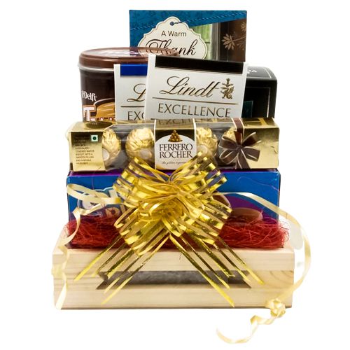 NUTRI MIRACLE Chocolate Gift Hamper for Diwali | Corporate Gift Pack for  Employees | Chocolate with Cookies Combo Gift Basket for Family | Friends |  Birthday | Newyear | Anniversary : Amazon.in: Grocery & Gourmet Foods